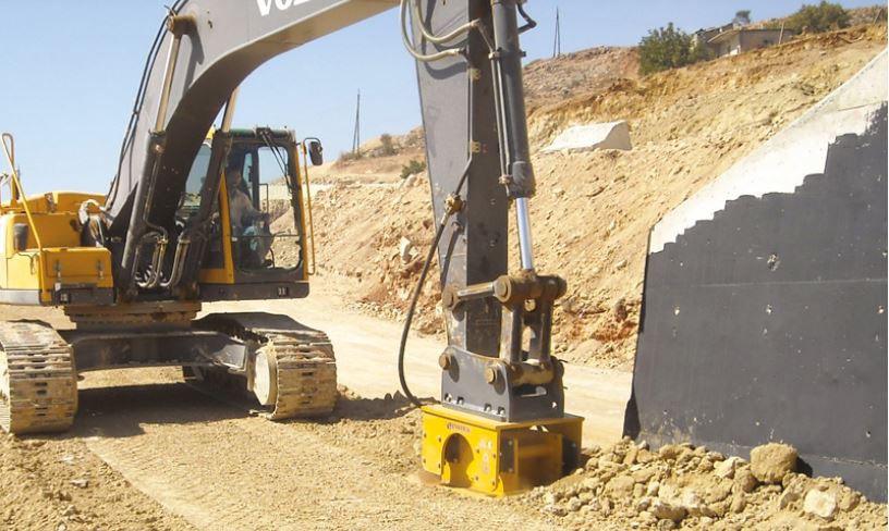 BC-Plant-Hire-Compactor-Plate-1.