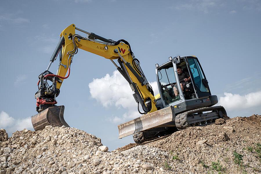 BC-Plant-Hire-Wacker-Neuson-9-tonne-excavator-1. 